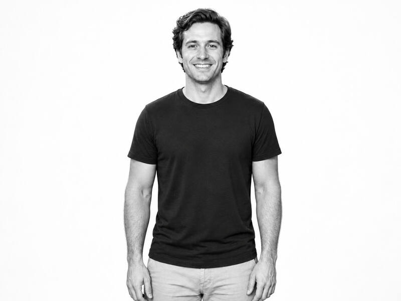 Black And White Glamour Portrait AI photo booth effect: Solo rendering